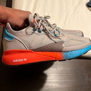 Women Adidas size 7 1/2 shoes NO BOX